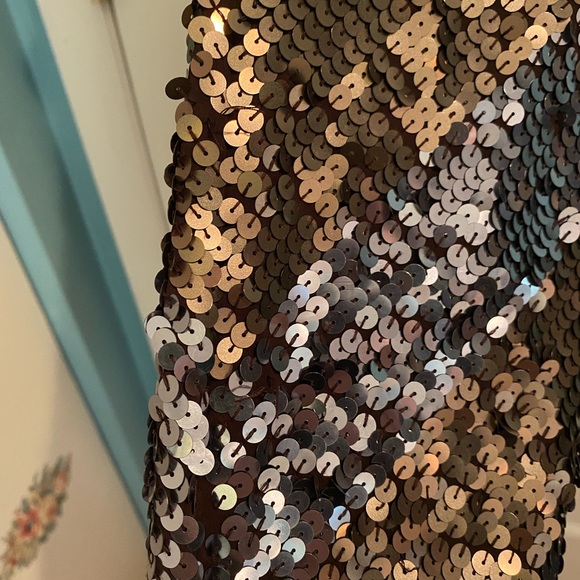 ✨HP✨ Alice & Olivia Sequin Dress - Picture 4 of 7